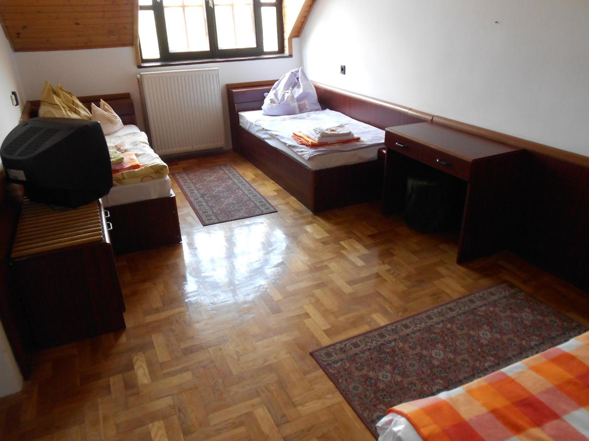 Peregrino Panzio Bed and Breakfast Budaörs Værelse billede
