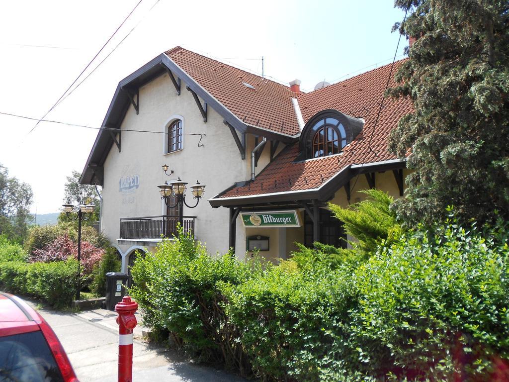 Peregrino Panzio Bed and Breakfast Budaörs Eksteriør billede