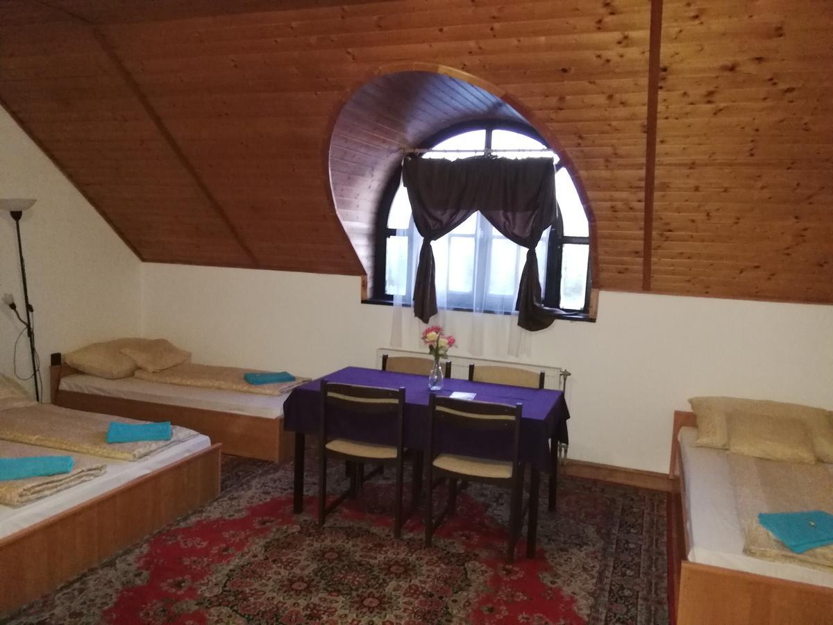 Peregrino Panzio Bed and Breakfast Budaörs Værelse billede